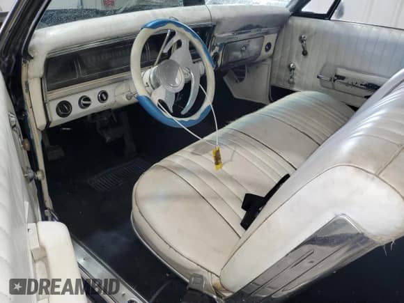1968 Chevrolet Impala z VIN 164478L108957, wystawiony jako Copart lot #80541465 z przebiegiem 790 255 mil mil oraz Szkoda całkowita • Salvage title. Historia ofert i sprzedaży dostępna na DreamBid. Obrazek 8.