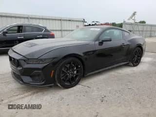 2025 Ford Mustang GT с VIN 1FA6P8CF9S5407251, выставлен на аукционе Copart как лот 61262325 с пробегом 408 миль миль и Списание • Salvage title. История ставок и продаж доступна на DreamBid. Изображение 1.