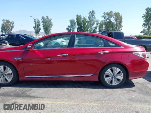 2013 Hyundai Sonata Limited with VIN KMHEC4A48DA070900, listed as a IAAI auction lot 42349589 with 71,816 mi miles and . Bid and sale history available at DreamBid. Image 15.