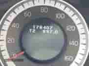 2011 Volvo XC70 3.2L z VIN YV4940BZ9B1109977, wystawiony jako IAAI lot #42189678 z przebiegiem 178 407 mil mil oraz . Historia ofert i sprzedaży dostępna na DreamBid. Obrazek 16.