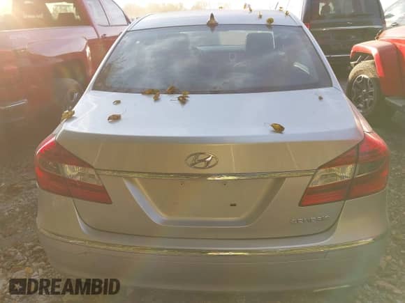 2013 Hyundai Genesis 3.8L с VIN KMHGC4DD0DU212773, выставлен на аукционе IAAI как лот 43361984 с пробегом 135 632 миль миль и . История ставок и продаж доступна на DreamBid. Изображение 16.