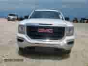 2018 GMC Sierra 1500 z VIN 1GTR1LEC0JZ366241, wystawiony jako Copart lot #60286575 z przebiegiem 196 664 mil mil oraz Czysty tytuł • Clean title. Historia ofert i sprzedaży dostępna na DreamBid. Obrazek 5.