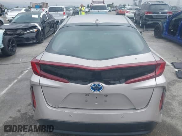 2018 Toyota Prius Plus z VIN JTDKARFP5J3089238, wystawiony jako IAAI lot #41923512 z przebiegiem 40 979 mil mil oraz . Historia ofert i sprzedaży dostępna na DreamBid. Obrazek 16.