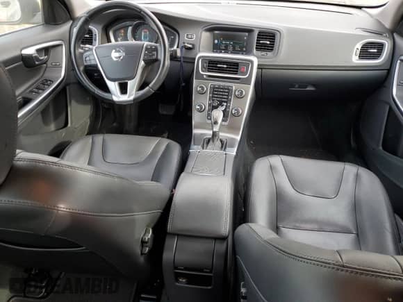 2015 Volvo S60 T5 Premier Plus с VIN YV1612TCXF1309786, выставлен на аукционе Copart как лот 43702585 с пробегом 105 045 миль миль и Списание • Salvage title. История ставок и продаж доступна на DreamBid. Изображение 8.