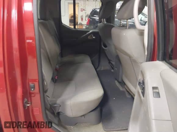 2015 Nissan Frontier SL with VIN 1N6AD0FV9FN733801, listed as a IAAI auction lot 41872500 with 219,789 mi miles and . Bid and sale history available at DreamBid. Image 8.