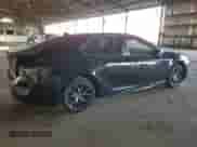 2023 Toyota Camry SE z VIN 4T1G11AK9PU774148, wystawiony jako Copart lot #80403455 z przebiegiem 34 354 mil mil oraz Szkoda całkowita • Salvage title. Historia ofert i sprzedaży dostępna na DreamBid. Obrazek 3.