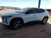2024 Chevrolet Trax 1RS z VIN KL77LGE29RC155096, wystawiony jako Copart lot #70572045 z przebiegiem 36 208 mil mil oraz Szkoda całkowita • Salvage title. Historia ofert i sprzedaży dostępna na DreamBid. Obrazek 1.
