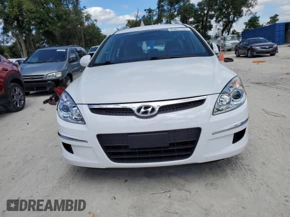 2012 Hyundai Elantra SE z VIN KMHDC8AE8CU142753, wystawiony jako Copart lot #85671195 z przebiegiem 121 606 mil mil oraz Nie do naprawy • Non repairable. Historia ofert i sprzedaży dostępna na DreamBid. Obrazek 5.