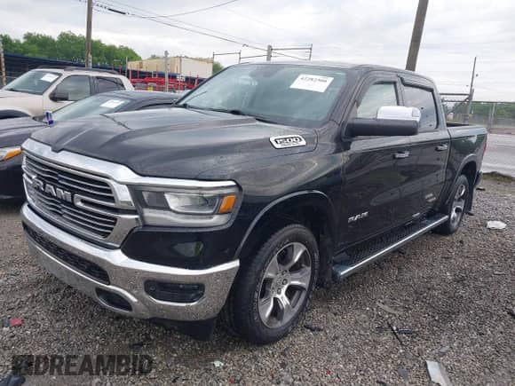 2019 Ram 1500 Laramie with VIN 1C6RREJT8KN506787, listed as a IAAI auction lot 42282300 with 63,302 mi miles and . Bid and sale history available at DreamBid. Image 17.