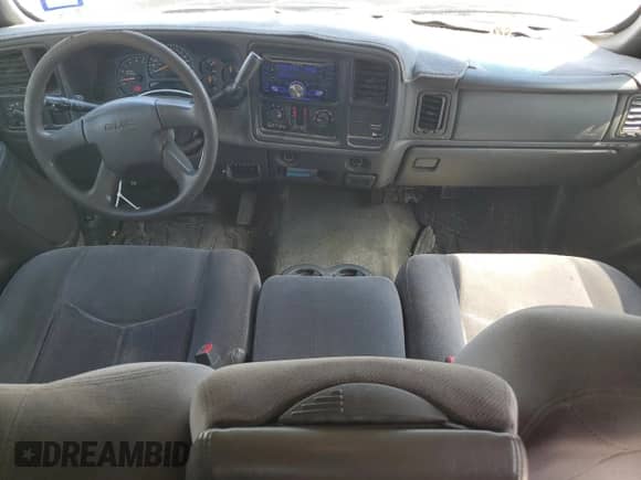 2004 GMC Sierra 1500 with VIN 1GTEC19V94Z230736, listed as a Copart auction lot 71607964 with 186,645 mi miles and Salvage title. Bid and sale history available at DreamBid. Image 8.