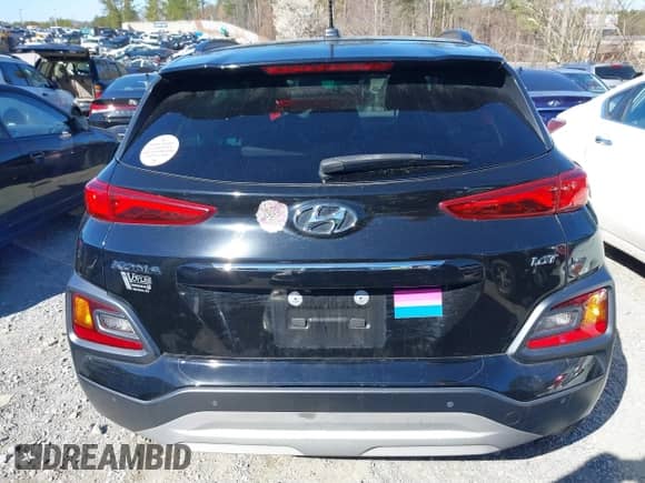 2018 Hyundai Kona Ultimate с VIN KM8K53A50JU173884, выставлен на аукционе IAAI как лот 41738298 с пробегом 90 059 миль миль и . История ставок и продаж доступна на DreamBid. Изображение 16.