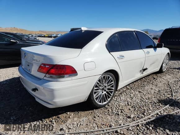 2008 BMW 7 Series 750Li z VIN WBAHN83598DT87806, wystawiony jako Copart lot #80755205 z przebiegiem 107 084 mil mil oraz Szkoda całkowita • Salvage title. Historia ofert i sprzedaży dostępna na DreamBid. Obrazek 3.