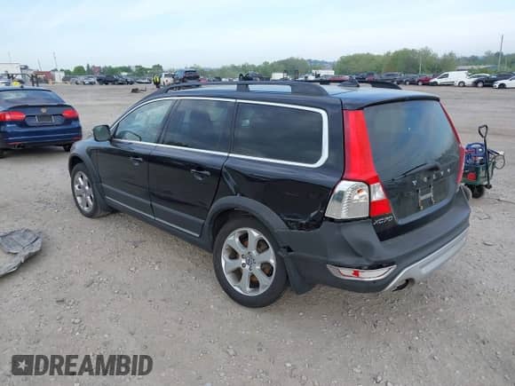 2010 Volvo XC70 3.0T с VIN YV4992BZ3A1080682, выставлен на аукционе IAAI как лот 42167077 с пробегом 142 030 миль миль и . История ставок и продаж доступна на DreamBid. Изображение 3.