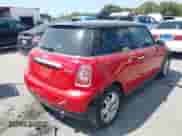 2013 MINI Hardtop с VIN WMWSU3C5XDT374901, выставлен на аукционе IAAI как лот 43326275 с пробегом 86 644 миль миль и . История ставок и продаж доступна на DreamBid. Изображение 4.