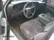 2000 GMC Sierra 1500 SL с VIN 1GTEC14W7YZ222401, выставлен на аукционе Copart как лот 51982835 с пробегом 142 540 миль миль и Списание • Salvage title. История ставок и продаж доступна на DreamBid. Изображение 8.