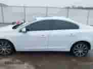 2015 Volvo S60 T6 Drive-E with VIN YV149MFK1F2366869, listed as a IAAI auction lot 41452923 with 98,005 mi miles and . Bid and sale history available at DreamBid. Image 14.