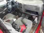 1998 Chevrolet S-10 LS с VIN 1GCCS1443W8198187, выставлен на аукционе Copart как лот 58561875 с пробегом 265 385 миль миль и Чистый • Clean title. История ставок и продаж доступна на DreamBid. Изображение 8.