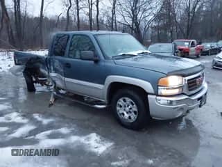 2006 GMC Sierra 1500 SLE1 z VIN 1GTEK19B76Z221061, wystawiony jako IAAI lot #41037819 z przebiegiem 126 431 mil mil oraz . Historia ofert i sprzedaży dostępna na DreamBid. Obrazek 1.