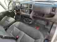 2016 Ram ProMaster Cargo с VIN 3C6TRVDG3GE117409, выставлен на аукционе Copart как лот 80583065 с пробегом 220 225 миль миль и На запчасти • Non repairable. История ставок и продаж доступна на DreamBid. Изображение 8.