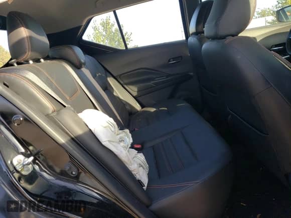 2020 Nissan Kicks SR z VIN 3N1CP5DV0LL552054, wystawiony jako Copart lot #85564735 z przebiegiem 101 445 mil mil oraz Czysty tytuł • Clean title. Historia ofert i sprzedaży dostępna na DreamBid. Obrazek 11.