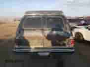 1988 Chevrolet Suburban с VIN 1GBEV16K7JF127952, выставлен на аукционе Copart как лот 76145144 с пробегом 942 545 миль миль и Чистый • Clean title. История ставок и продаж доступна на DreamBid. Изображение 6.