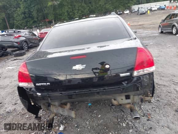 2013 Chevrolet Impala Police с VIN 2G1WD5E38D1262883, выставлен на аукционе IAAI как лот 42708334 с пробегом 127 305 миль миль и . История ставок и продаж доступна на DreamBid. Изображение 16.