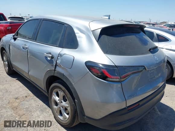 2025 Honda HR-V LX с VIN 3CZRZ1H37SM711335, выставлен на аукционе IAAI как лот 42934011 с пробегом Не указан миль и . История ставок и продаж доступна на DreamBid. Изображение 3.