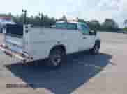 2009 Chevrolet Silverado 2500HD Work Truck z VIN 1GCHC44K19F156748, wystawiony jako IAAI lot #43225243 z przebiegiem 206 341 mil mil oraz . Historia ofert i sprzedaży dostępna na DreamBid. Obrazek 4.