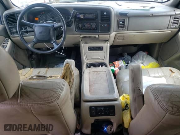 2002 Chevrolet Suburban Z71 z VIN 3GNFK16Z42G348325, wystawiony jako Copart lot #55490665 z przebiegiem 343 745 mil mil oraz Szkoda całkowita • Salvage title. Historia ofert i sprzedaży dostępna na DreamBid. Obrazek 8.