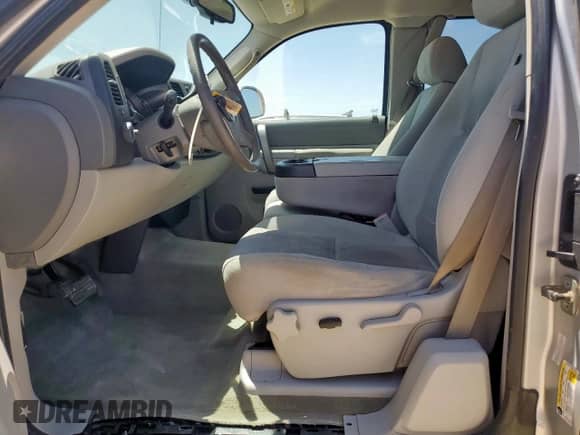 2010 GMC Sierra 1500 SLE z VIN 1GTSCVE0XAZ131634, wystawiony jako Copart lot #65597985 z przebiegiem 112 926 mil mil oraz Szkoda całkowita • Salvage title. Historia ofert i sprzedaży dostępna na DreamBid. Obrazek 7.