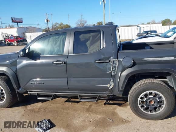 2024 Toyota Tacoma SR5 with VIN 3TYLB5JN0RT029530, listed as a IAAI auction lot 41213742 with 5,370 mi miles and . Bid and sale history available at DreamBid. Image 14.