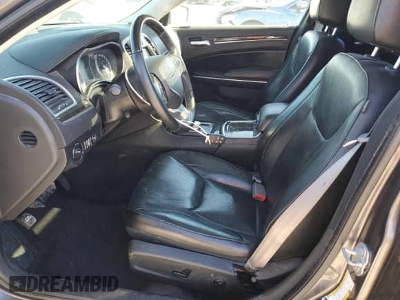 2017 Chrysler 300 C с VIN 2C3CCAEG0HH585755, выставлен на аукционе Copart как лот 45347695 с пробегом 80 846 миль миль и Чистый • Clean title. История ставок и продаж доступна на DreamBid. Изображение 8.