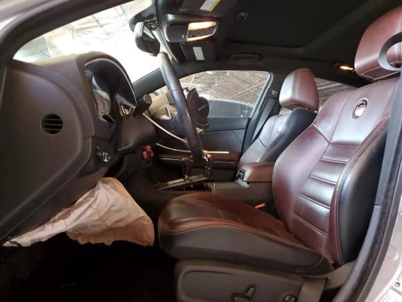 2014 Dodge Charger Road/Track z VIN 2C3CDXCT3EH219252, wystawiony jako Copart lot #54737535 z przebiegiem 160 026 mil mil oraz Szkoda całkowita • Salvage title. Historia ofert i sprzedaży dostępna na DreamBid. Obrazek 7.