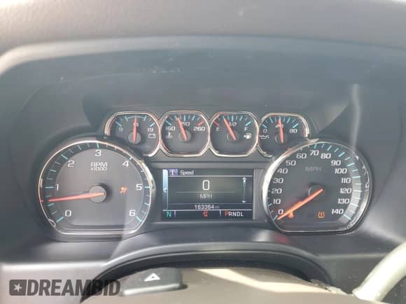 2017 GMC Sierra 1500 SLT with VIN 3GTU2NEC1HG378962, listed as a Copart auction lot 70701025 with 163,364 mi miles and Salvage title. Bid and sale history available at DreamBid. Image 9.