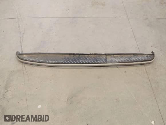 2011 Land Rover Range Rover Sport SC z VIN SALSH2E45BA279461, wystawiony jako IAAI lot #43328234 z przebiegiem 121 932 mil mil oraz . Historia ofert i sprzedaży dostępna na DreamBid. Obrazek 12.