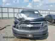 2019 Chevrolet Suburban LT z VIN 1GNSKHKC1KR402799, wystawiony jako IAAI lot #43265120 z przebiegiem 131 870 mil mil oraz . Historia ofert i sprzedaży dostępna na DreamBid. Obrazek 12.