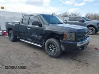 2007 Chevrolet Silverado 1500 1LT с VIN 2GCEK19C271610287, выставлен на аукционе IAAI как лот 42071062 с пробегом 246 085 миль миль и . История ставок и продаж доступна на DreamBid. Изображение 1.