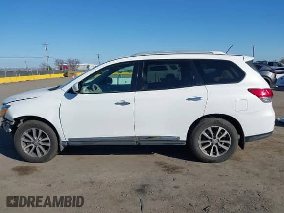 2013 Nissan Pathfinder S with VIN 5N1AR2MM9DC671220, listed as a IAAI auction lot 41419316 with 110,266 mi miles and . Bid and sale history available at DreamBid. Image 15.