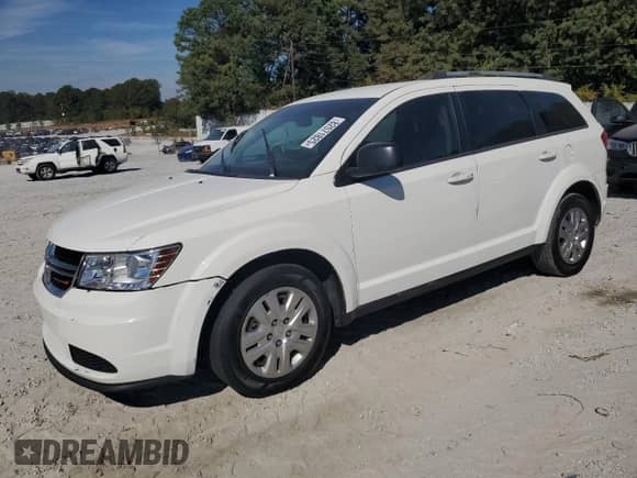 2018 Dodge Journey SE with VIN 3C4PDCAB5JT443897, listed as a Copart auction lot 82571825 with 101,846 mi miles and Clean title. Bid and sale history available at DreamBid. Image 1.