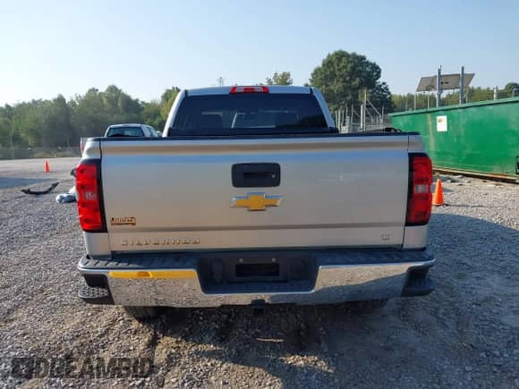 2015 Chevrolet Silverado 1500 LT с VIN 1GCRCREC5FZ305956, выставлен на аукционе IAAI как лот 43114650 с пробегом 64 823 миль миль и . История ставок и продаж доступна на DreamBid. Изображение 16.