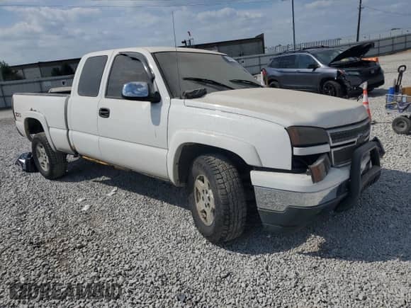2006 Chevrolet Silverado 1500 LT3 z VIN 2GCEK19B661109246, wystawiony jako Copart lot #80069635 z przebiegiem Nie podano mil oraz Szkoda całkowita • Salvage title. Historia ofert i sprzedaży dostępna na DreamBid. Obrazek 4.