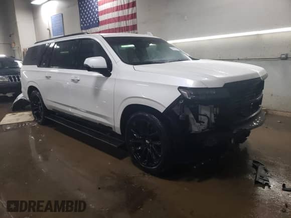 2021 Cadillac Escalade ESV Sport Platinum with VIN 1GYS4RKL3MR239210, listed as a Copart auction lot 82604204 with 50,478 mi miles and Salvage title. Bid and sale history available at DreamBid. Image 4.