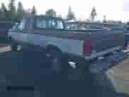 1989 Ford F-150 z VIN 1FTEX14N9KKB74136, wystawiony jako IAAI lot #43465076 z przebiegiem 75 512 mil mil oraz . Historia ofert i sprzedaży dostępna na DreamBid. Obrazek 3.