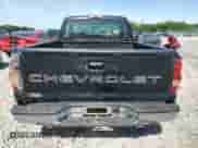 2005 Chevrolet Silverado 1500 Work Truck z VIN 1GCEC14V85Z138574, wystawiony jako Copart lot #59413614 z przebiegiem Nie podano mil oraz Szkoda całkowita • Salvage title. Historia ofert i sprzedaży dostępna na DreamBid. Obrazek 6.