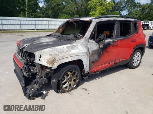 2017 Jeep Renegade Latitude с VIN ZACCJABB1HPG43557, выставлен на аукционе Copart как лот 64252755 с пробегом Не указан миль и На запчасти • Non repairable. История ставок и продаж доступна на DreamBid. Изображение 1.