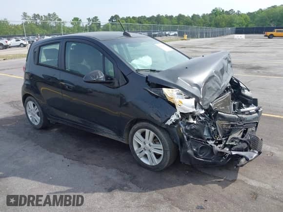 2015 Chevrolet Spark LT z VIN KL8CD6S95FC743480, wystawiony jako IAAI lot #42074282 z przebiegiem 115 264 mil mil oraz . Historia ofert i sprzedaży dostępna na DreamBid. Obrazek 1.