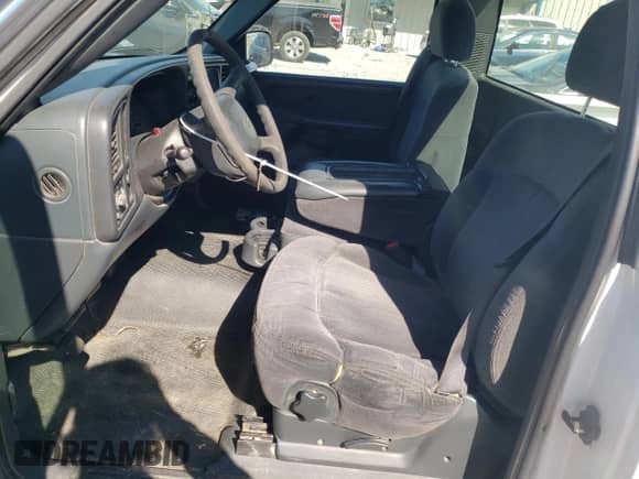 2002 Chevrolet Silverado 1500 LS with VIN 1GCEC14V72Z310718, listed as a Copart auction lot 75531624 with 203,594 mi miles and Salvage title. Bid and sale history available at DreamBid. Image 7.