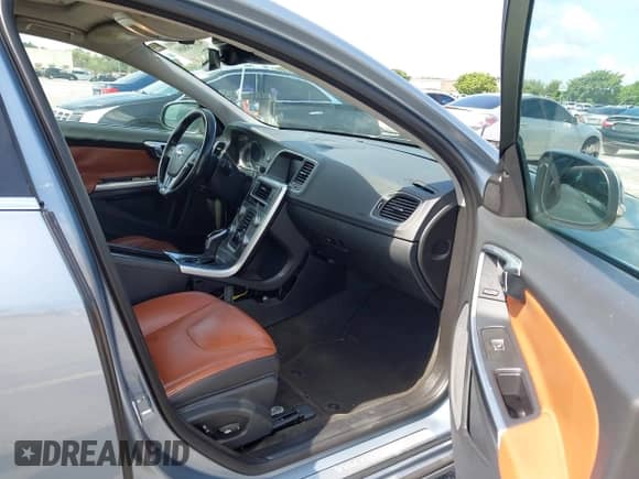 2017 Volvo S60 Inscription с VIN LYV402HK9HB153557, выставлен на аукционе IAAI как лот 42678809 с пробегом 108 961 миль миль и . История ставок и продаж доступна на DreamBid. Изображение 5.