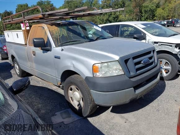 2005 Ford F-150 XL с VIN 1FTRF12245NC08743, выставлен на аукционе IAAI как лот 43335889 с пробегом 276 183 миль миль и . История ставок и продаж доступна на DreamBid. Изображение 1.