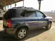 2007 Hyundai Tucson SE with VIN KM8JN12D77U640023, listed as a Copart auction lot 68378575 with 193,625 mi miles and Salvage title. Bid and sale history available at DreamBid. Image 3.